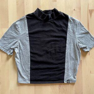Ninth Hall Zumiez Women's Black & Gray Cropped Shirt with Mock Neck size Small